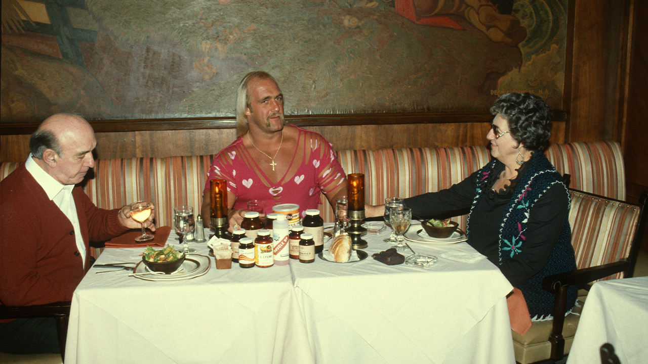 Netflix lança docussérie sobre a lenda do wrestling em abril de 2026 2 First Look Hulk Hogan Real American Netflix Docuseries April 2026 Poster