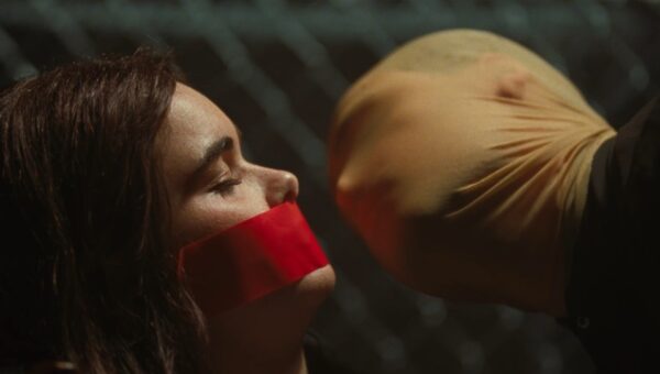 Faces da Morte: Terror digital acerta no conceito