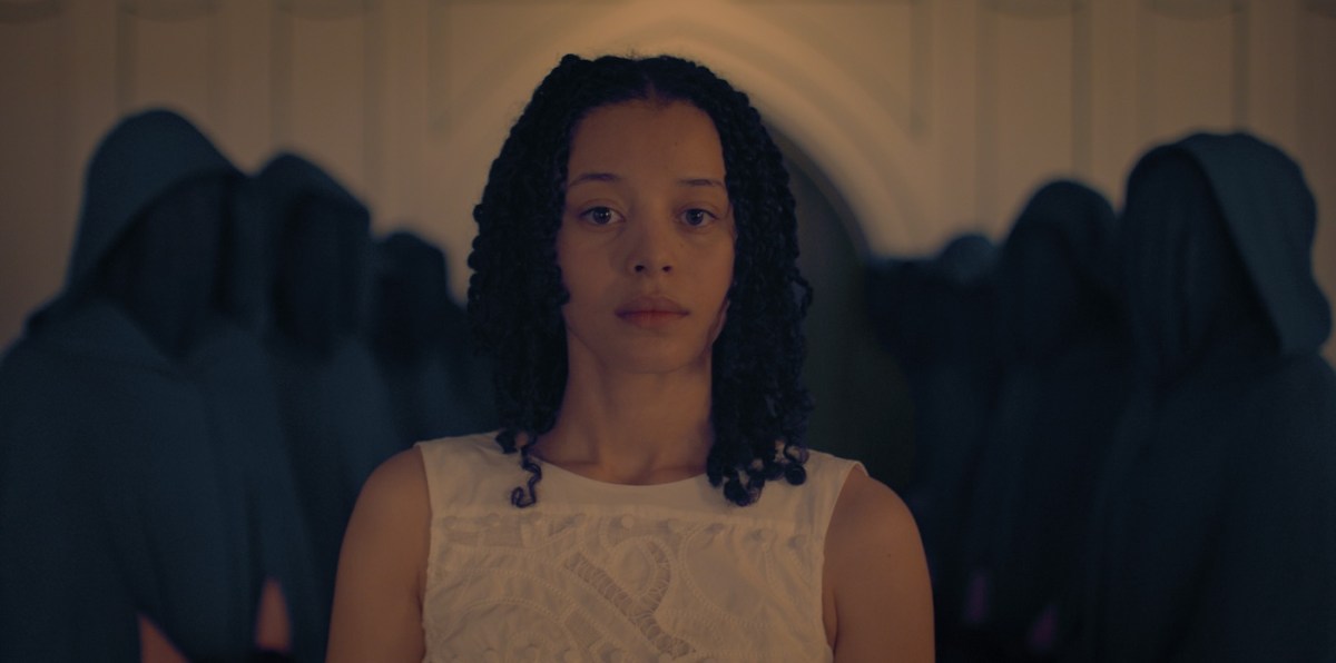 Faces da Morte: Terror digital acerta no conceito THE TESTAMENTS stars Chase Infiniti in 'The Handmaid's Tale' sequel series