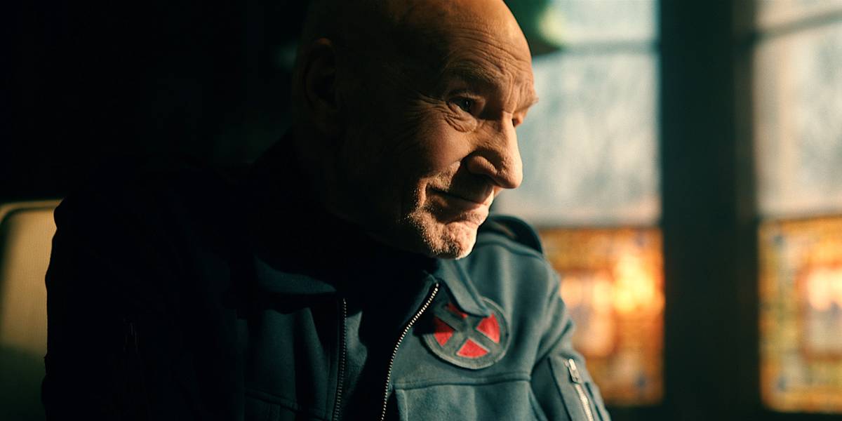 Jake Schreier em evento de imprensa de Thunderbolts*, com destaque para o tom de equipe do filme