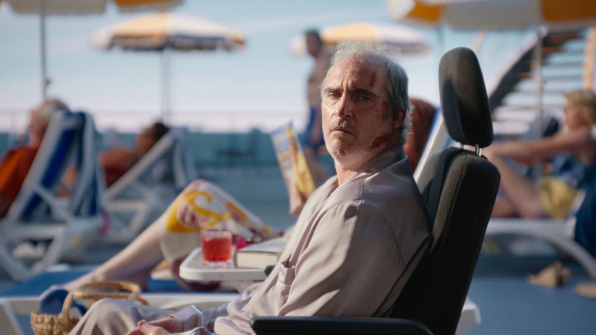 Adam Driver em Megalópolis, cenário futurista monumental com arquitetura grandiosa e tom político