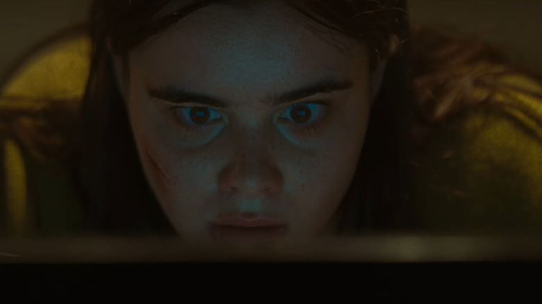 Margot surfs the web and sees disturbing things in Faces of Death