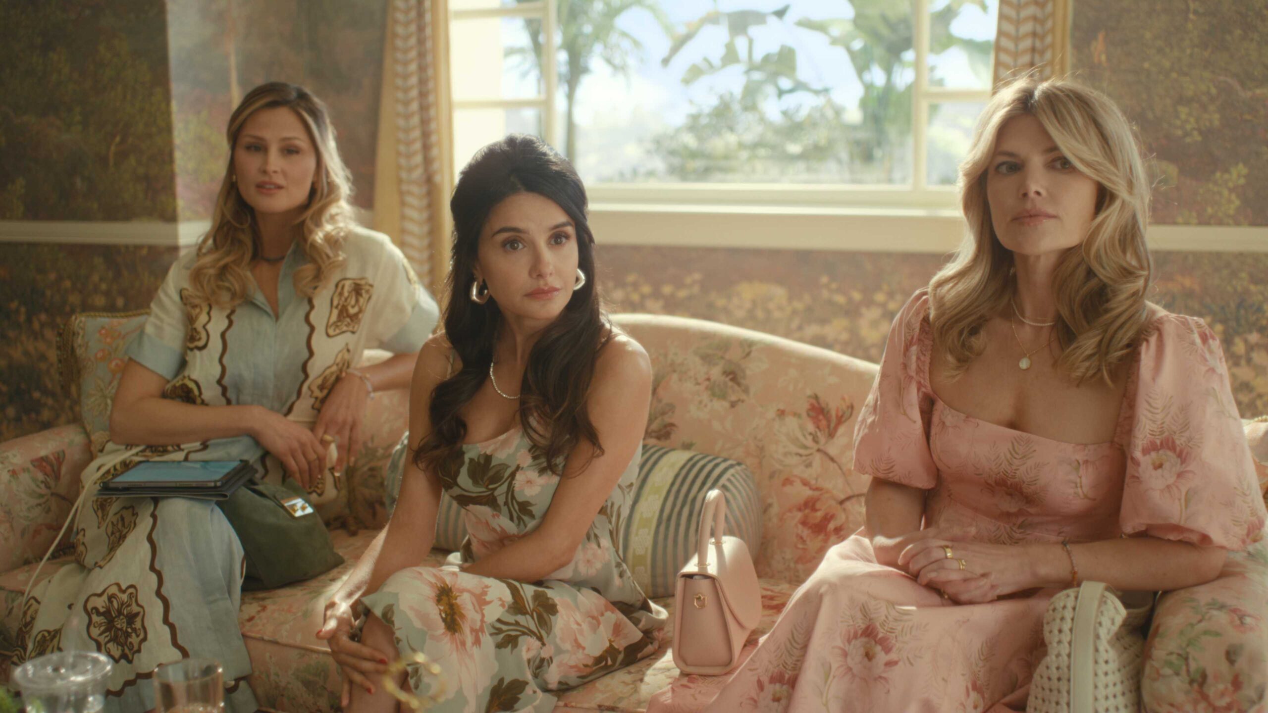 Beef na Netflix: Elenco da 2ª temporada impressiona Country club characters in Beef season 2