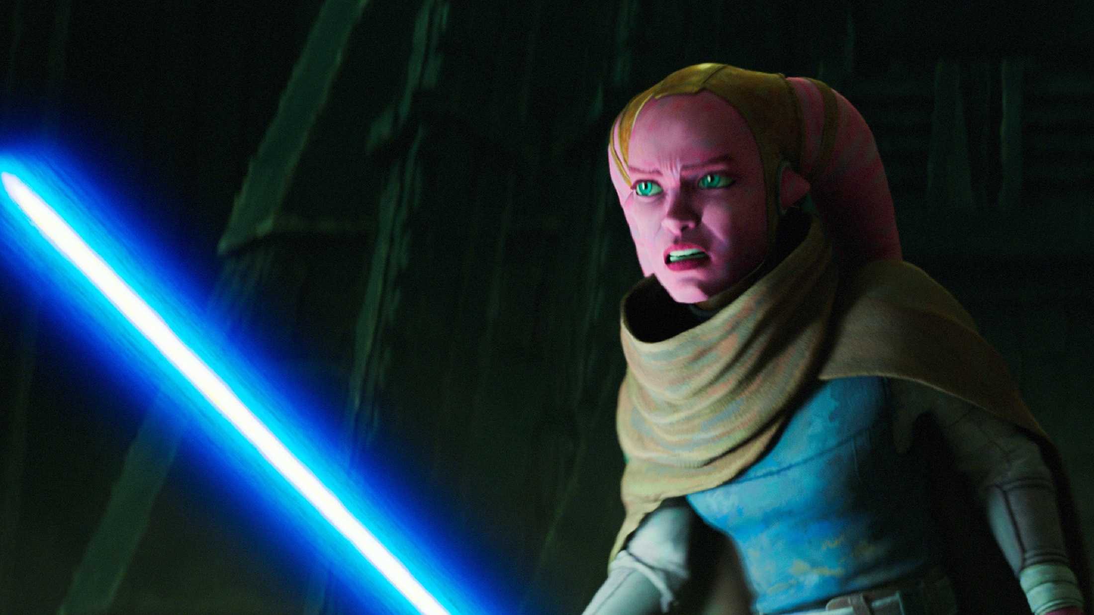 Star Wars: Maul - Shadow Lord: Visual forte, ritmo irregular Devon Izara wielding a blue lightsaber in Maul - Shadow Lord