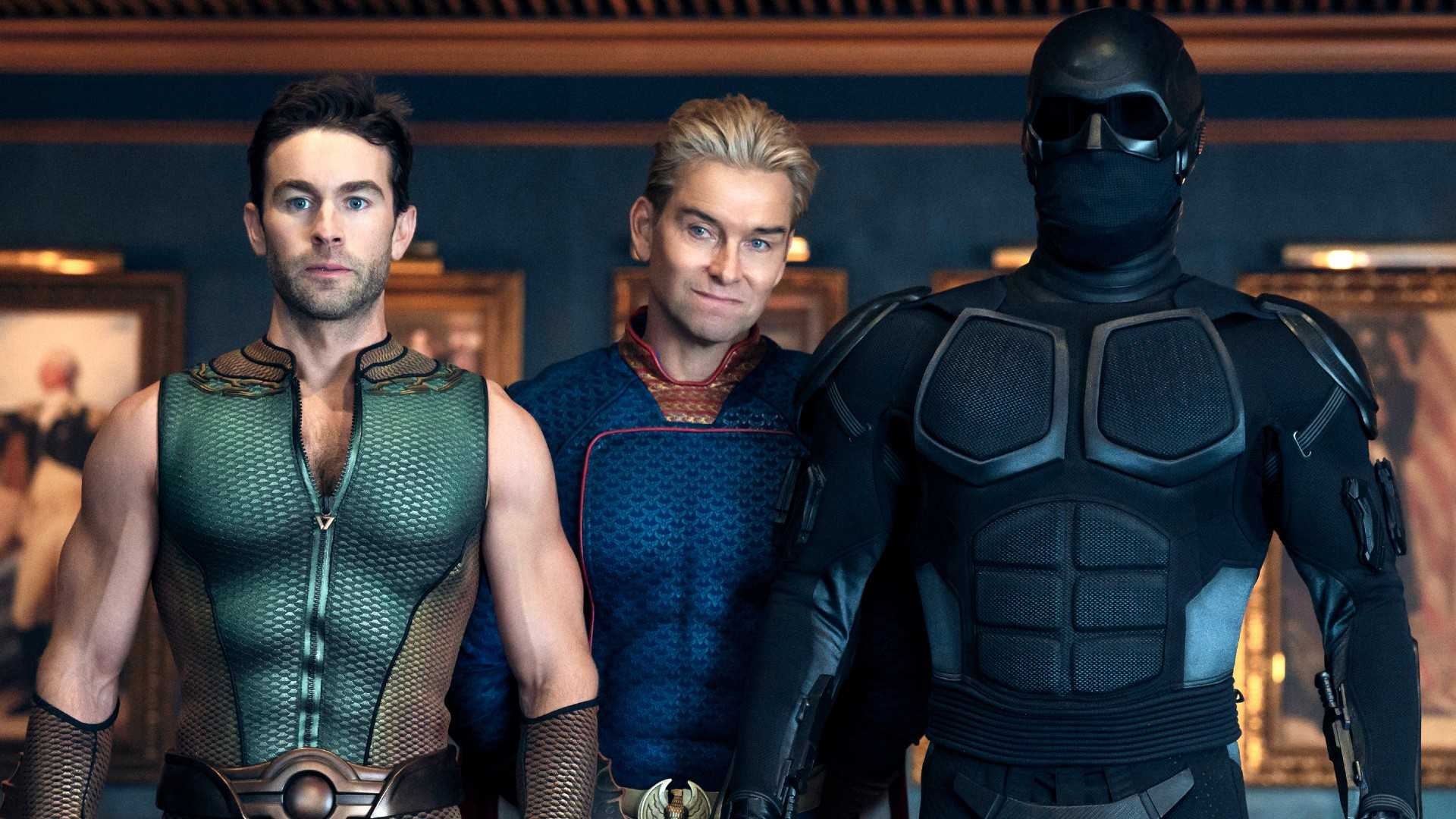 Homelander ao lado de Deep e Black Noir em The Boys temporada 5