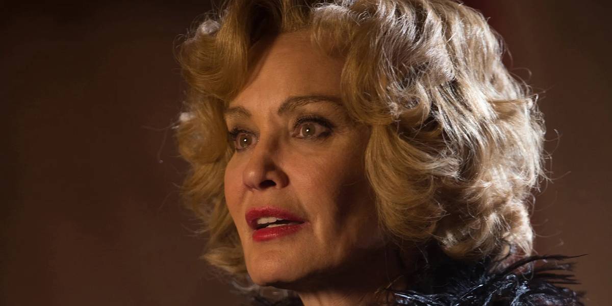 American Horror Story: Jessica Lange volta na 13ª temporada