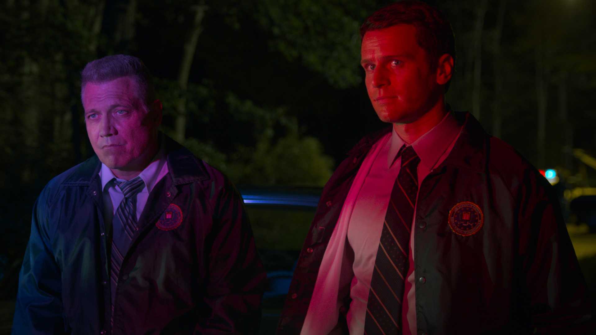 Jonathan Groff and Holt McCallany in Mindhunter