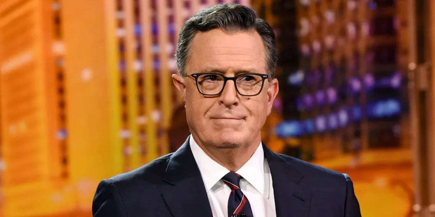CBS troca Colbert por Comics Unleashed em 2026 Stephen Colbert looks sternly into camera with a slight smile on his face on The Late Show
