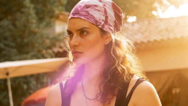 Sob o Sol Negro: Minissérie da Netflix em 6 episódios