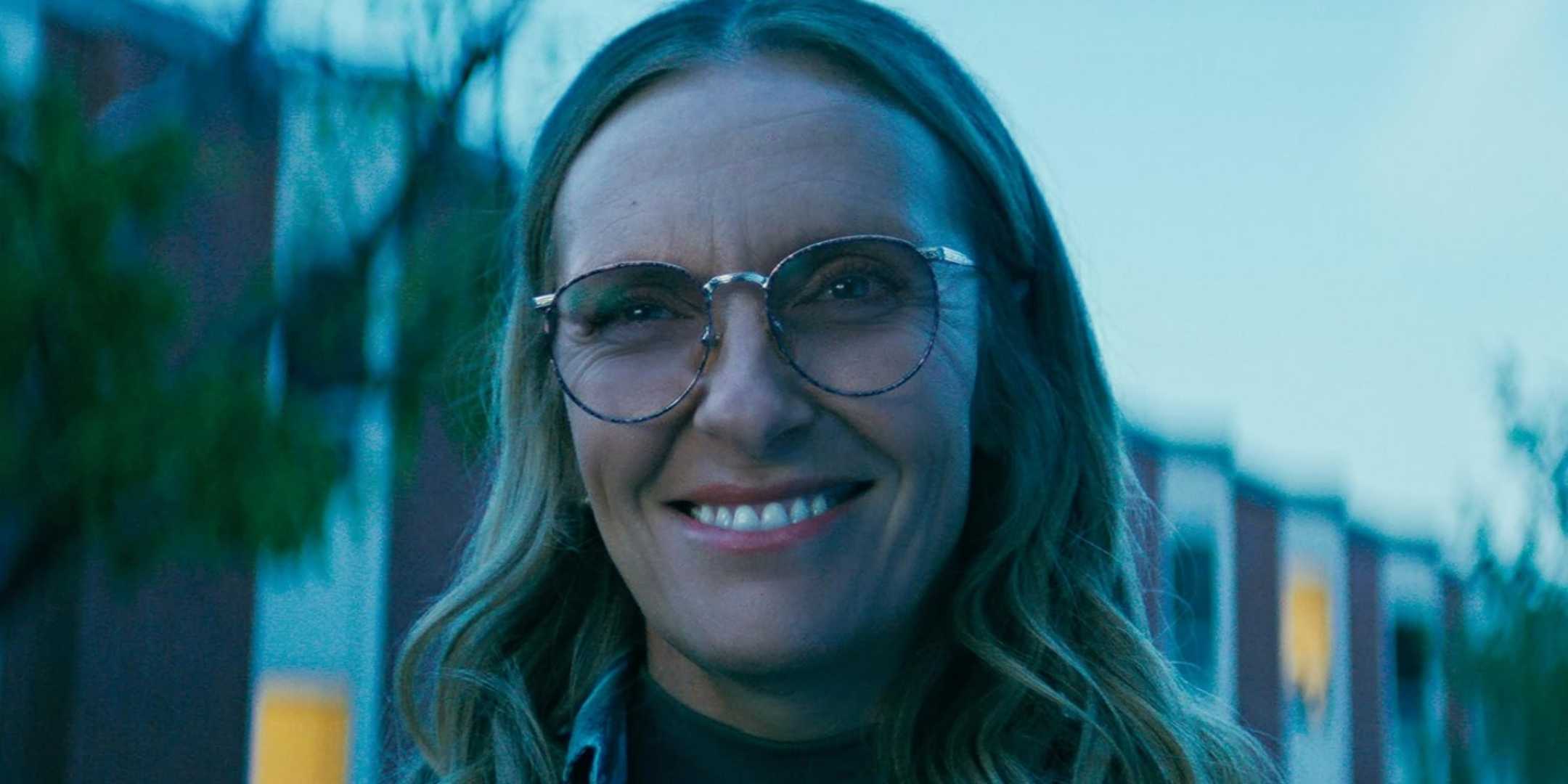 Evelyn Wade (Toni Collette) smiling in Wayward
