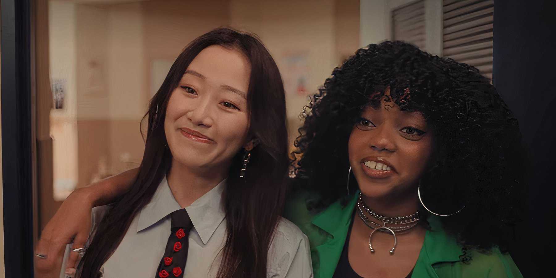 XO, Kitty: Kitty e Min Ho ficam juntos no final Yuri and Juliana in XO, Kitty.